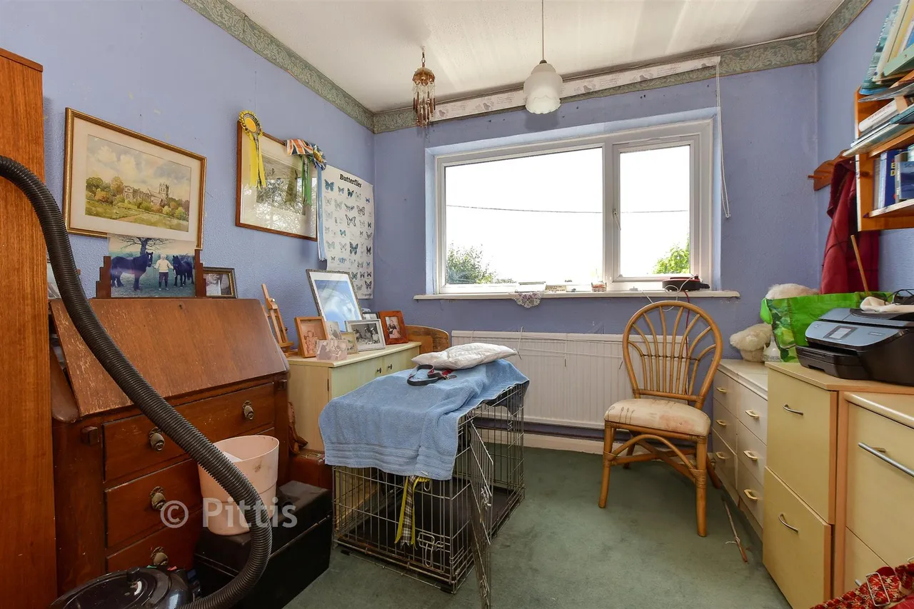 Ronstan Gardens, Freshwater, PO40, photo 10
