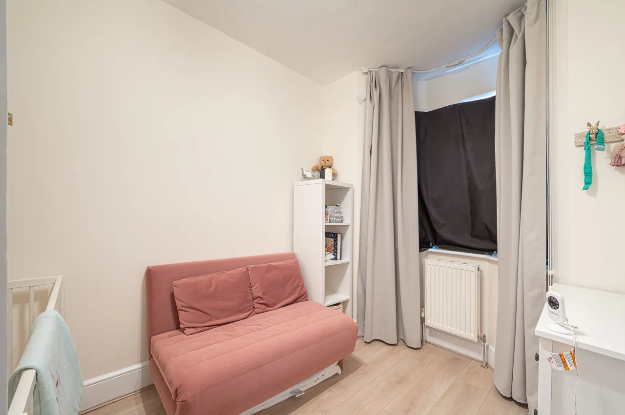 149 Chanctonbury Way, London, photo 12