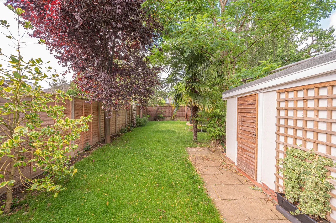 149 Chanctonbury Way, London, photo 9