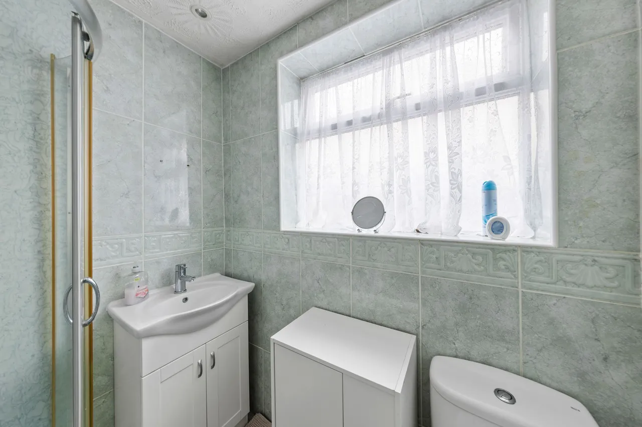 Winfrith Road, Fearnhead, Warrington, Warrington, WA2 0QE, photo 13