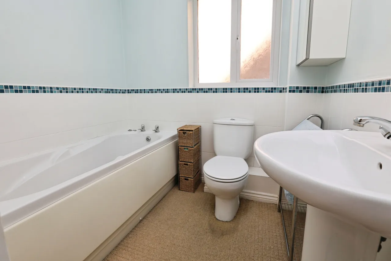 Marlcroft Drive, Liverpool, L17, photo 13