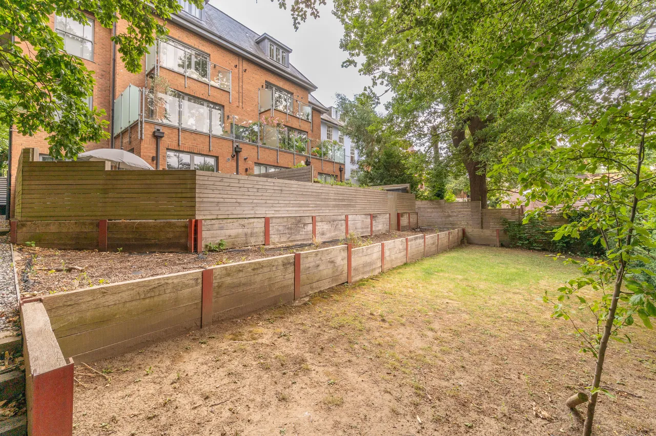 London, SE26, photo 9