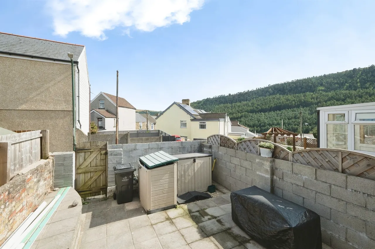 Clynmawr Street, Abertillery, NP13, photo 6