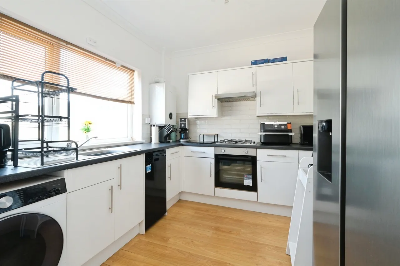 Clynmawr Street, Abertillery, NP13, photo 13