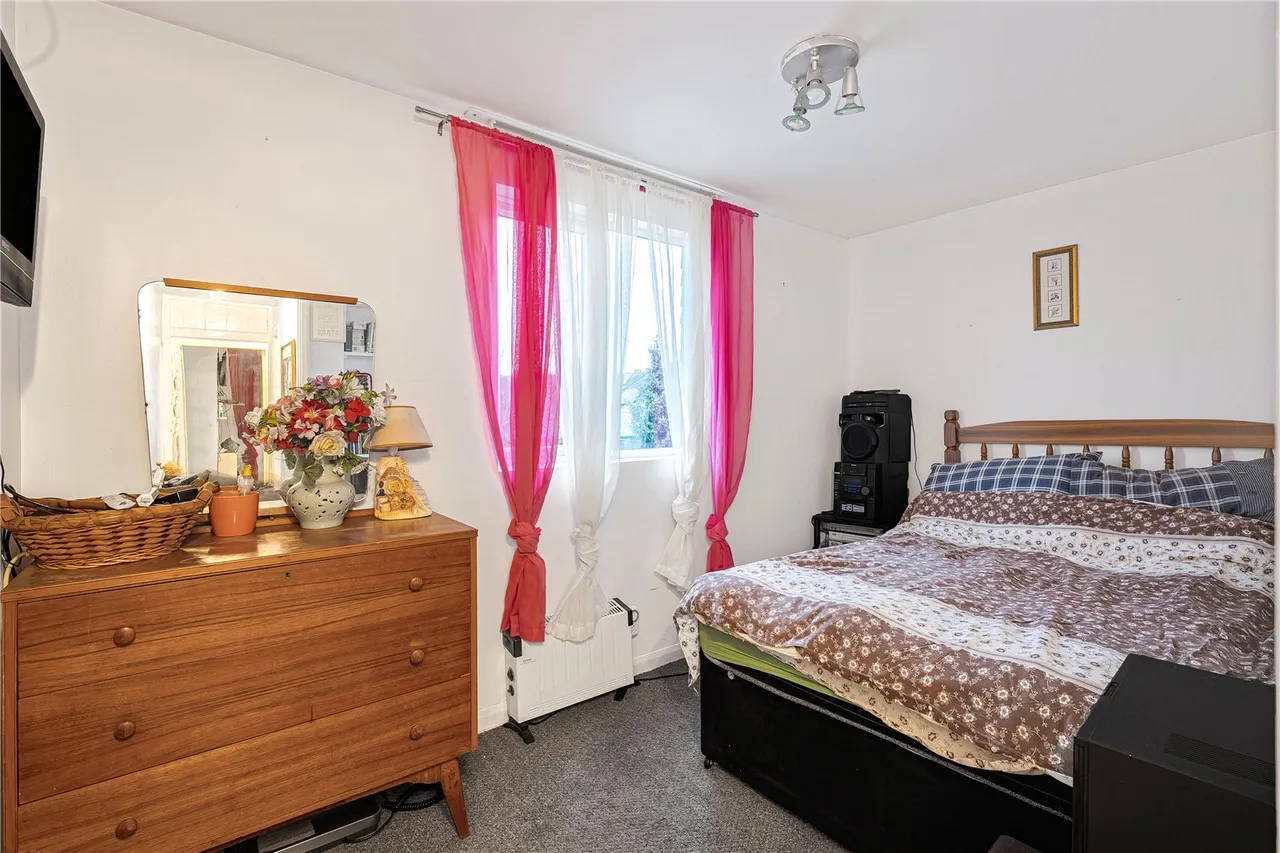 Victoria Road, Alton, GU34, photo 6