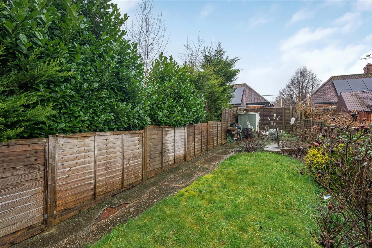 Victoria Road, Alton, GU34, photo 14