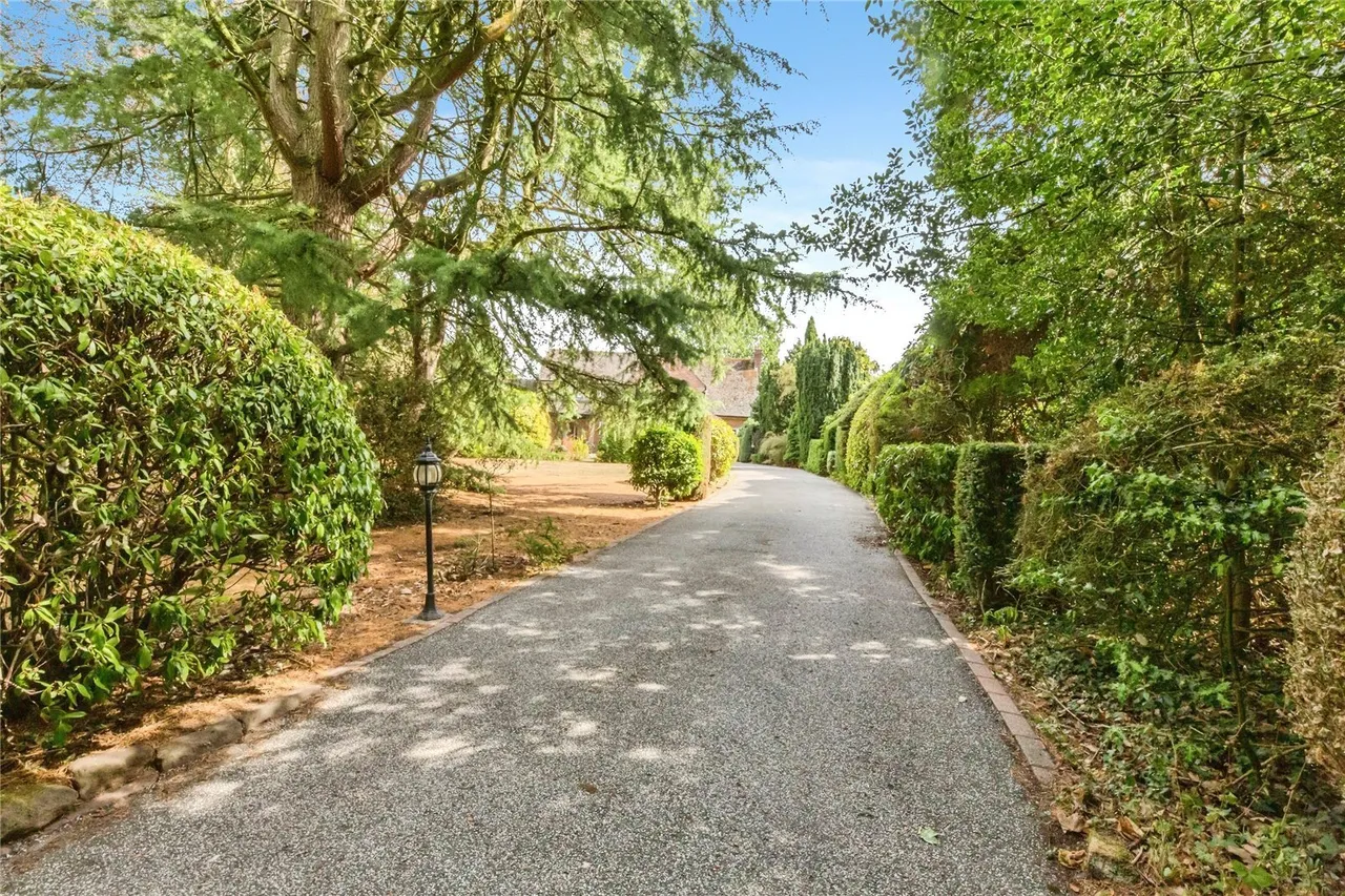 Chester Road, Sandiway, Northwich, Cheshire, CW8, photo 16