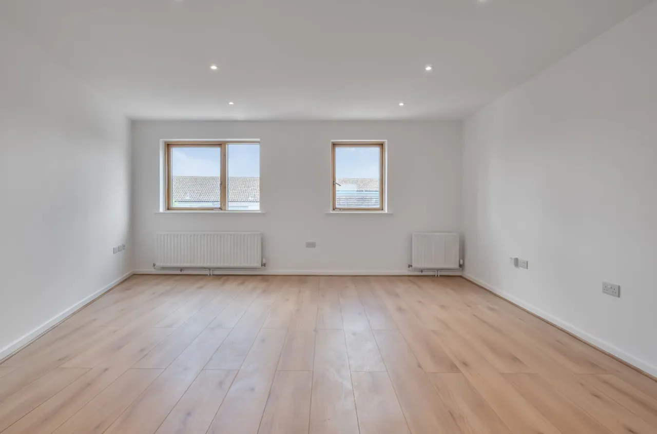 Flat 9, Warbler House, London, 60 Fothergill Close, E13 0LJ, photo 8