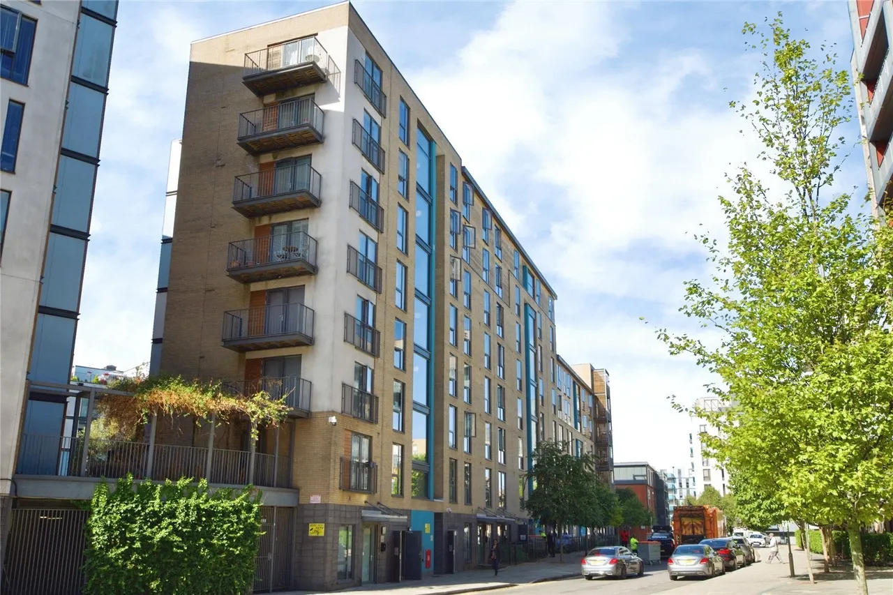 1 bed flat for sale — Charcot Road, LONDON, London, NW9