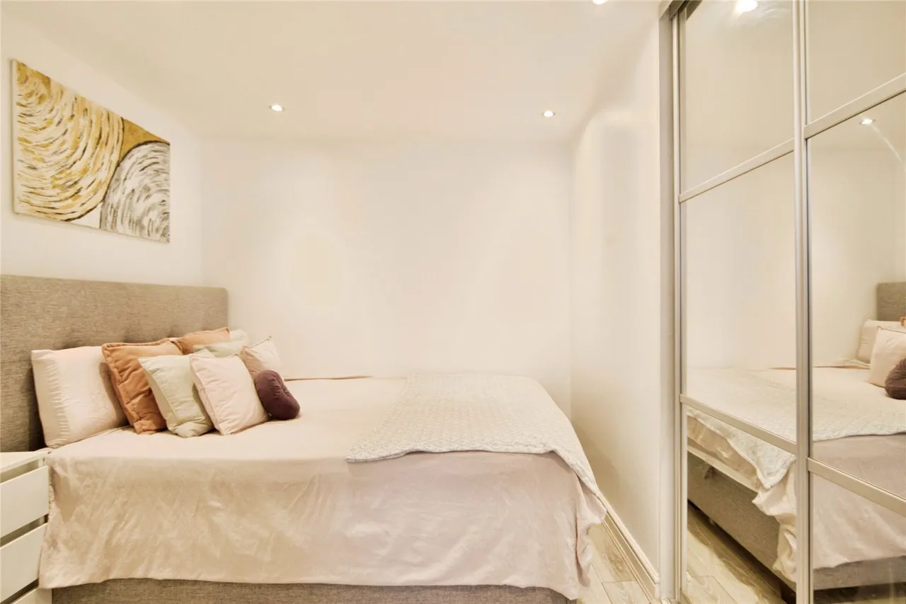 Charcot Road, LONDON, London, NW9, photo 8