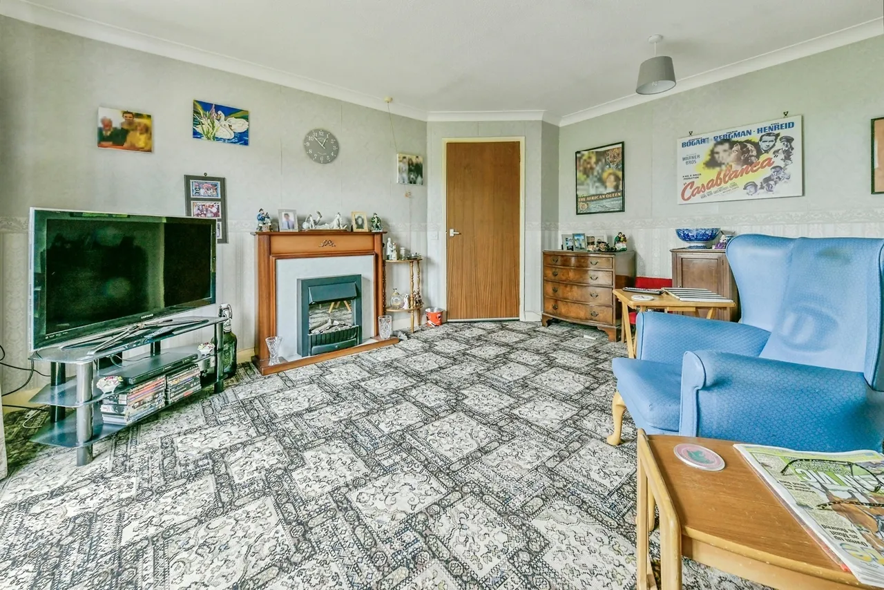 The Lawns, Stevenage, Hertfordshire, SG2, photo 4