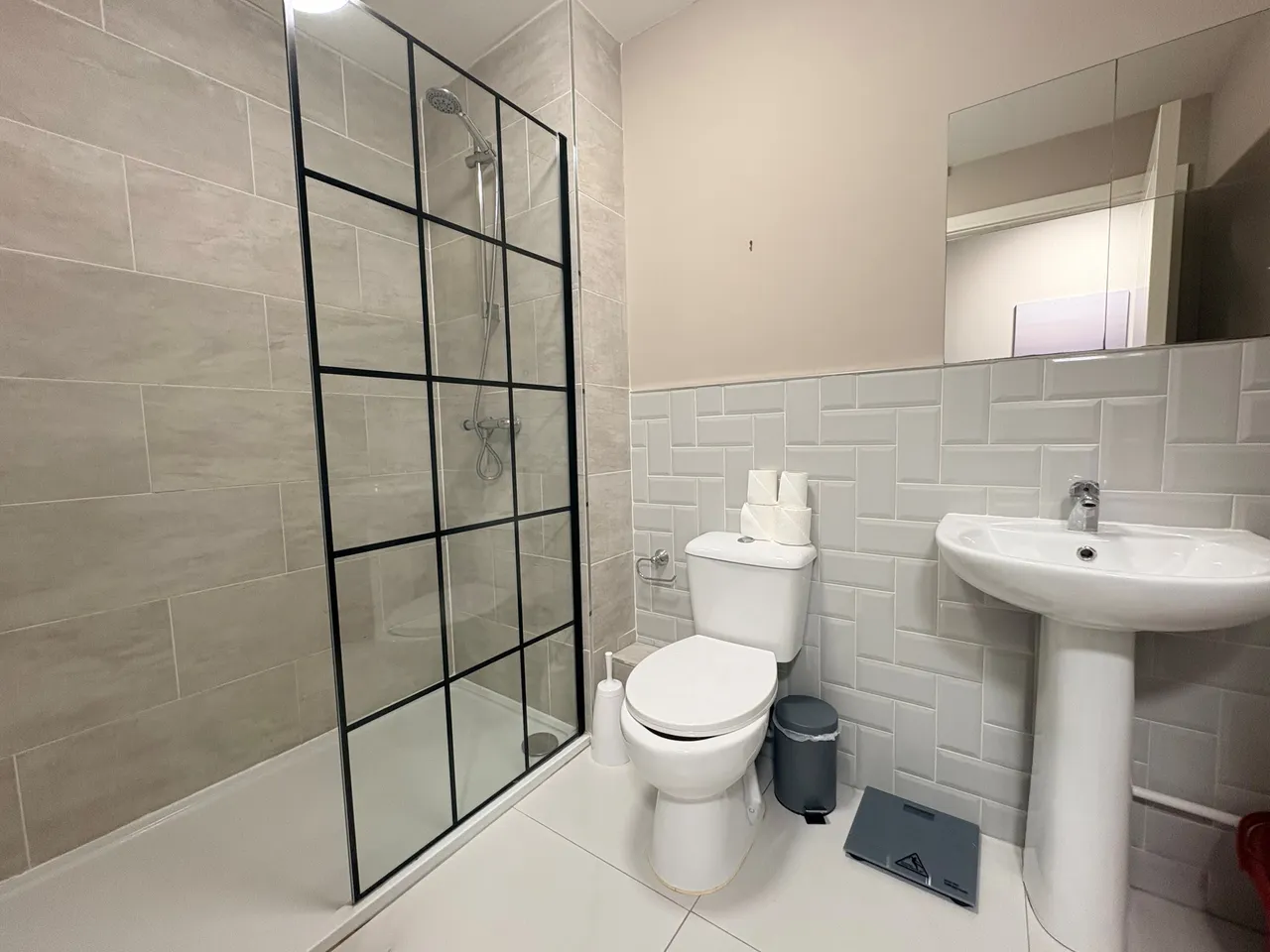 Gloucester Road, Patchway, BS34, photo 8