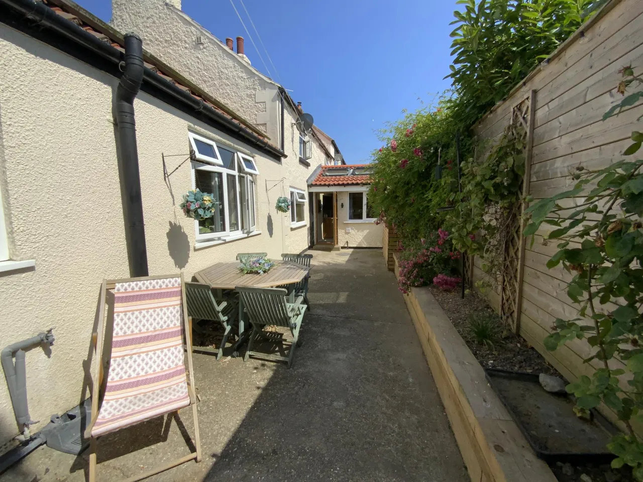 Main Street, Hutton Cranswick, YO25, photo 17