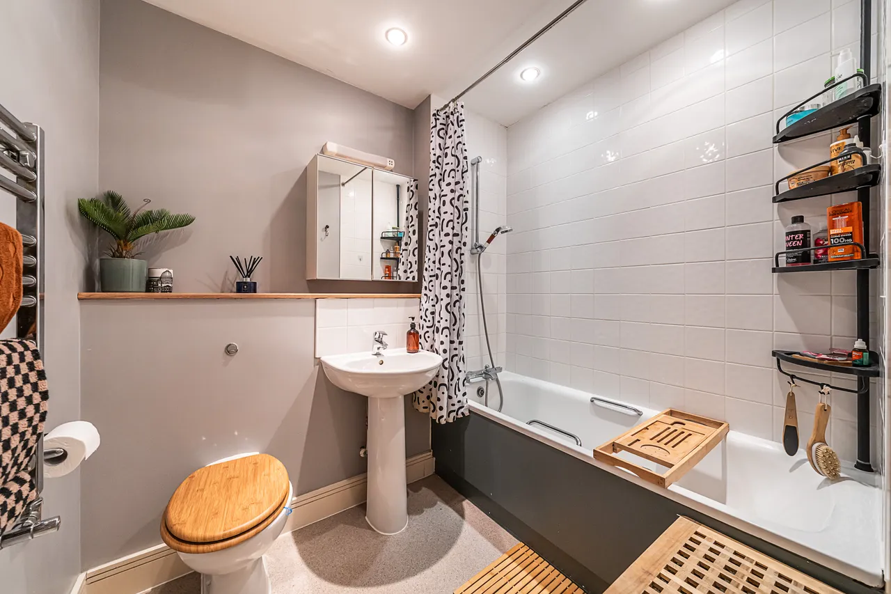 59 Lurline Gardens, London, SW11, photo 8