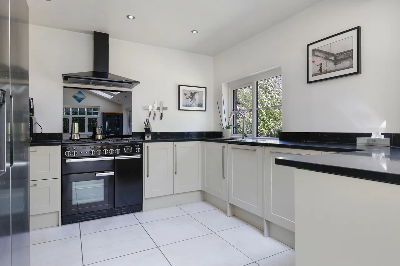 Massetts Road, Horley, RH6, photo 6