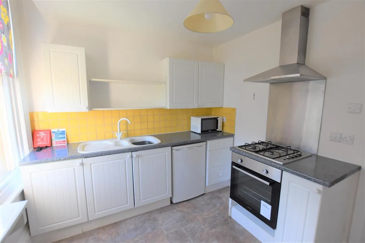 32 Westbourne Grove, Scarborough YO11 2DL, photo 3