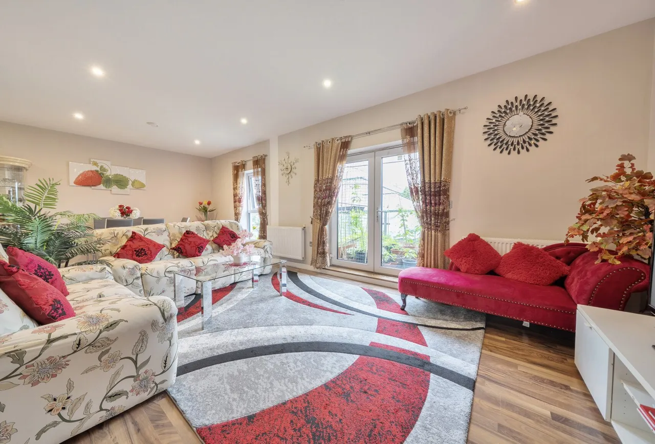 Bournebrook Grove, Romford, RM7 0GX, photo 2