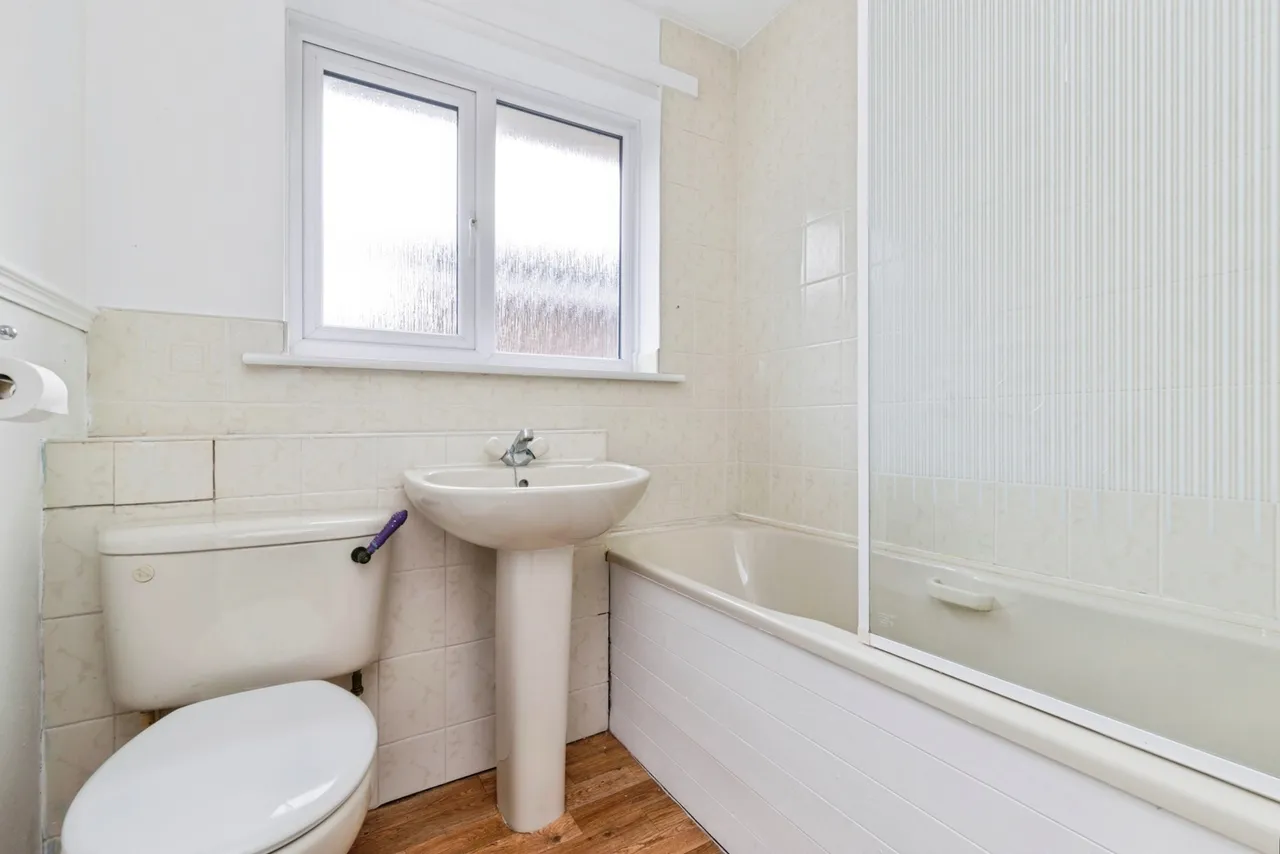 Redmire Close, Darlington, Durham, DL1, photo 10