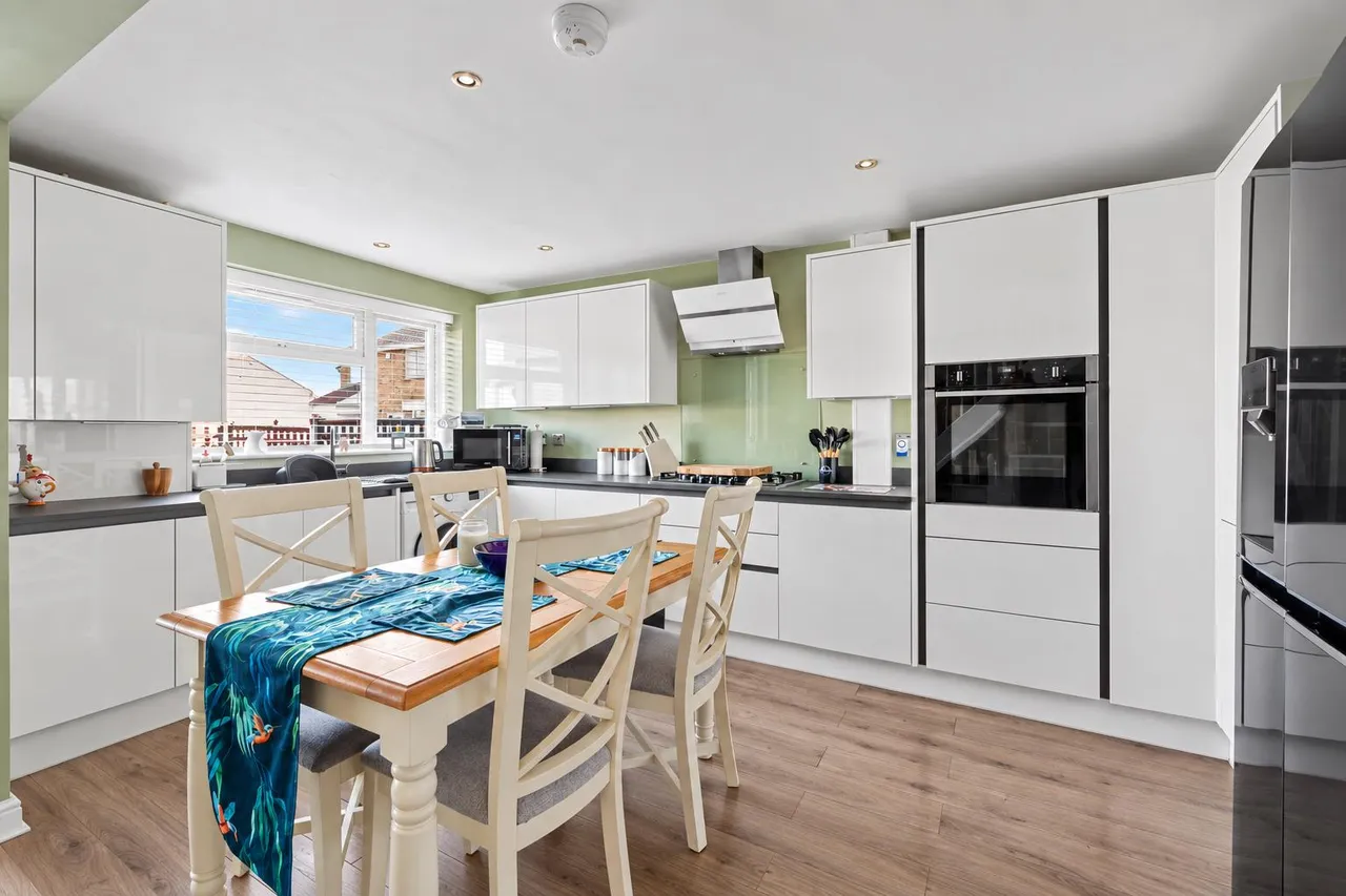 Hardwick Court, Sawley, NG10, photo 7