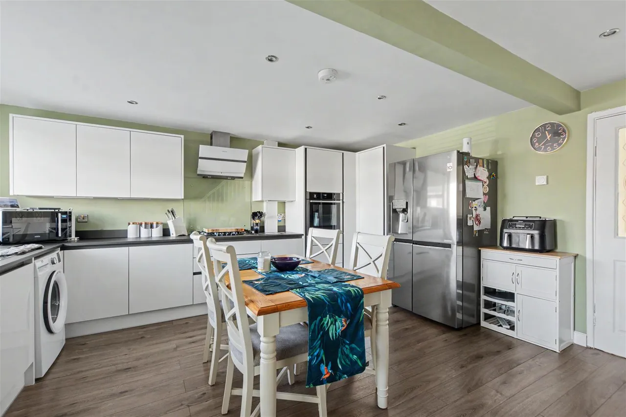 Hardwick Court, Sawley, NG10, photo 10