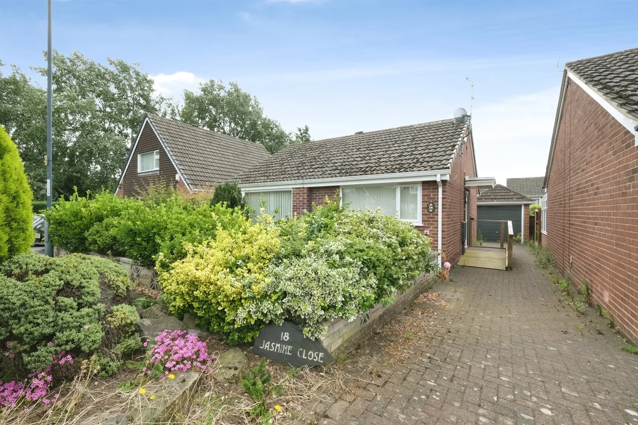 2 bed house for sale, Jasmine Close, Chaddesden, DE21