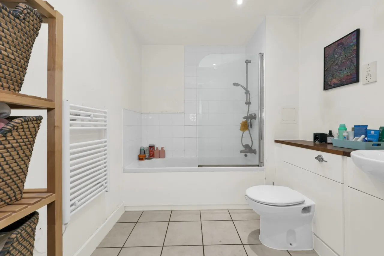 Meath Crescent, London, E2, photo 7