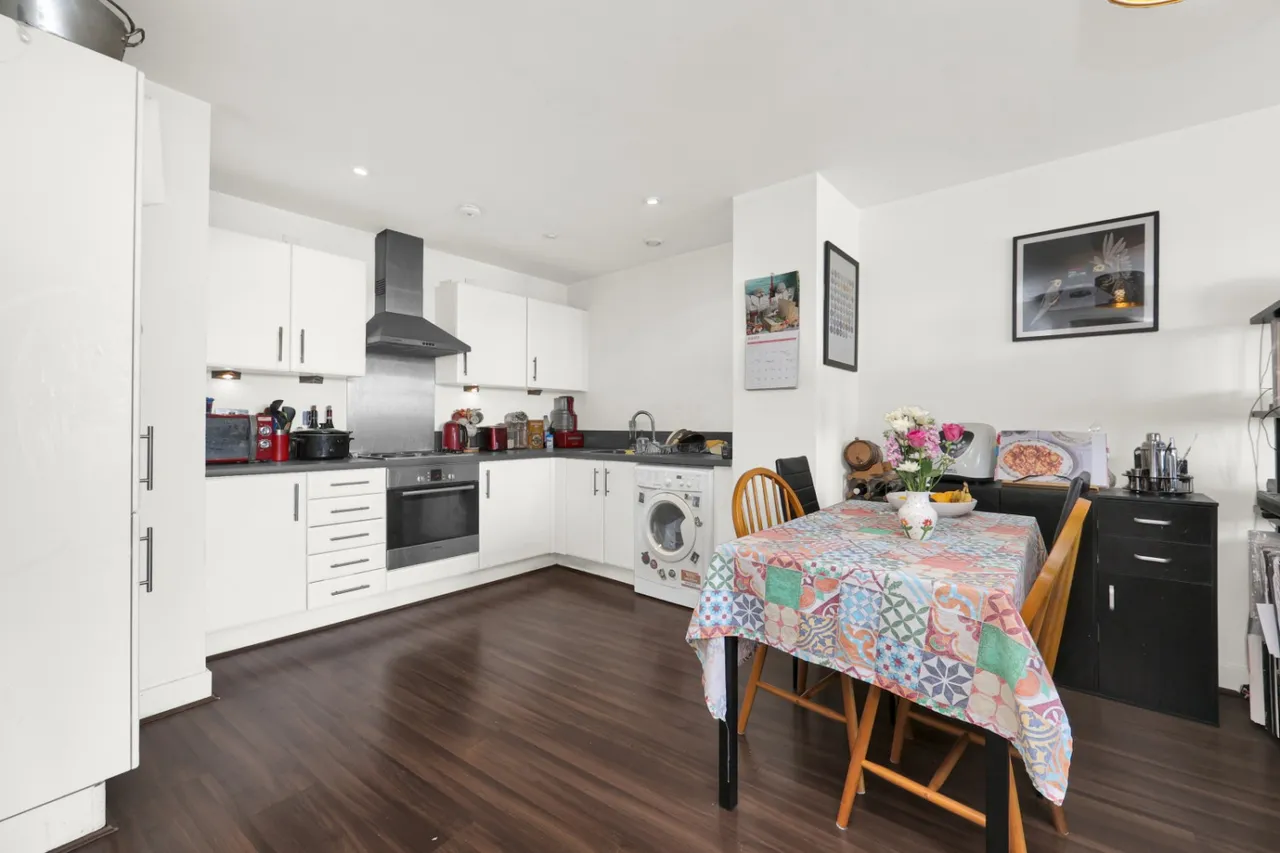 Meath Crescent, London, E2, photo 5