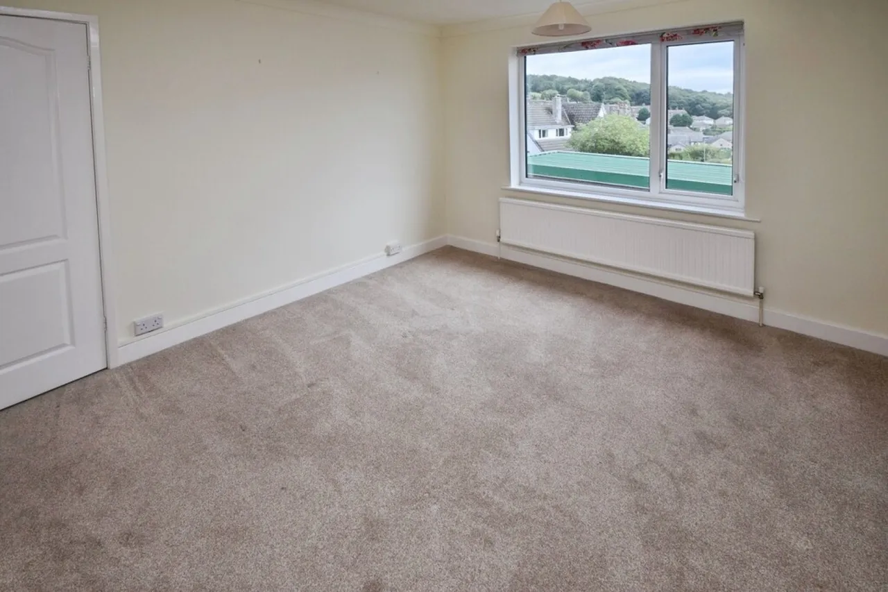 Harden, Bradford, BD16, photo 10