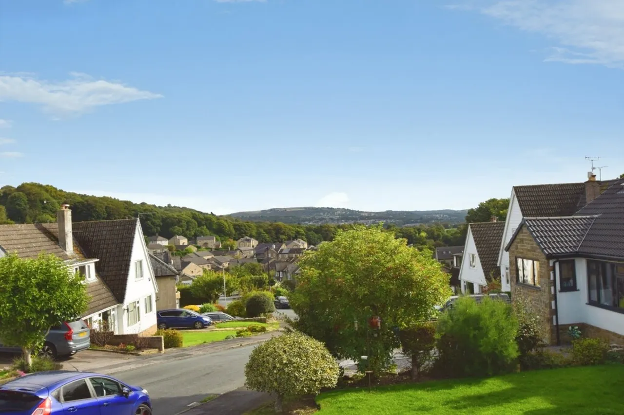 Harden, Bradford, BD16, photo 17