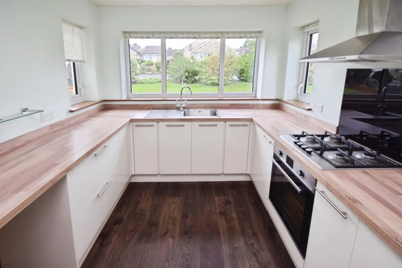 Harden, Bradford, BD16, photo 4