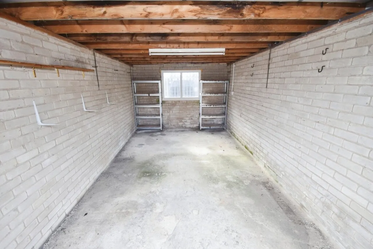 Harden, Bradford, BD16, photo 15