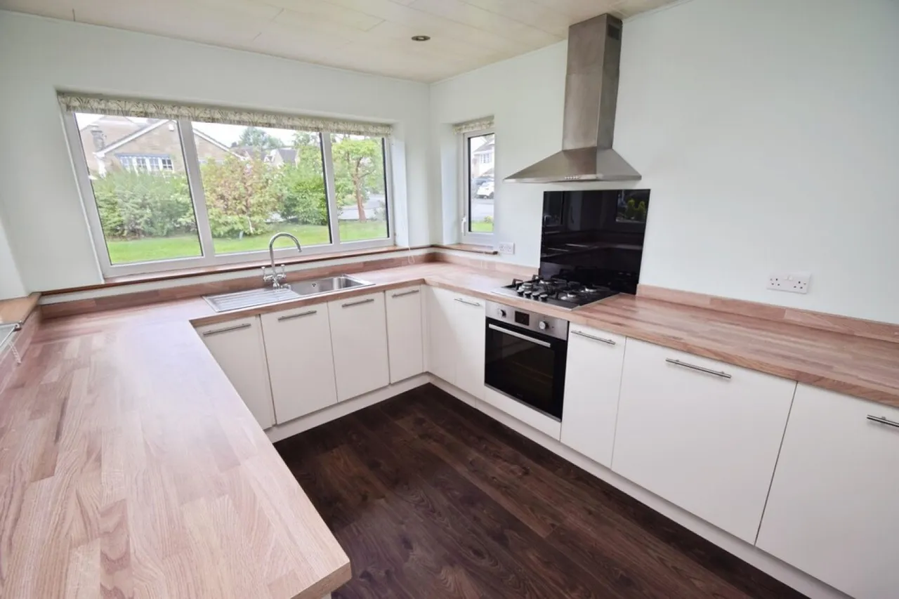 Harden, Bradford, BD16, photo 5