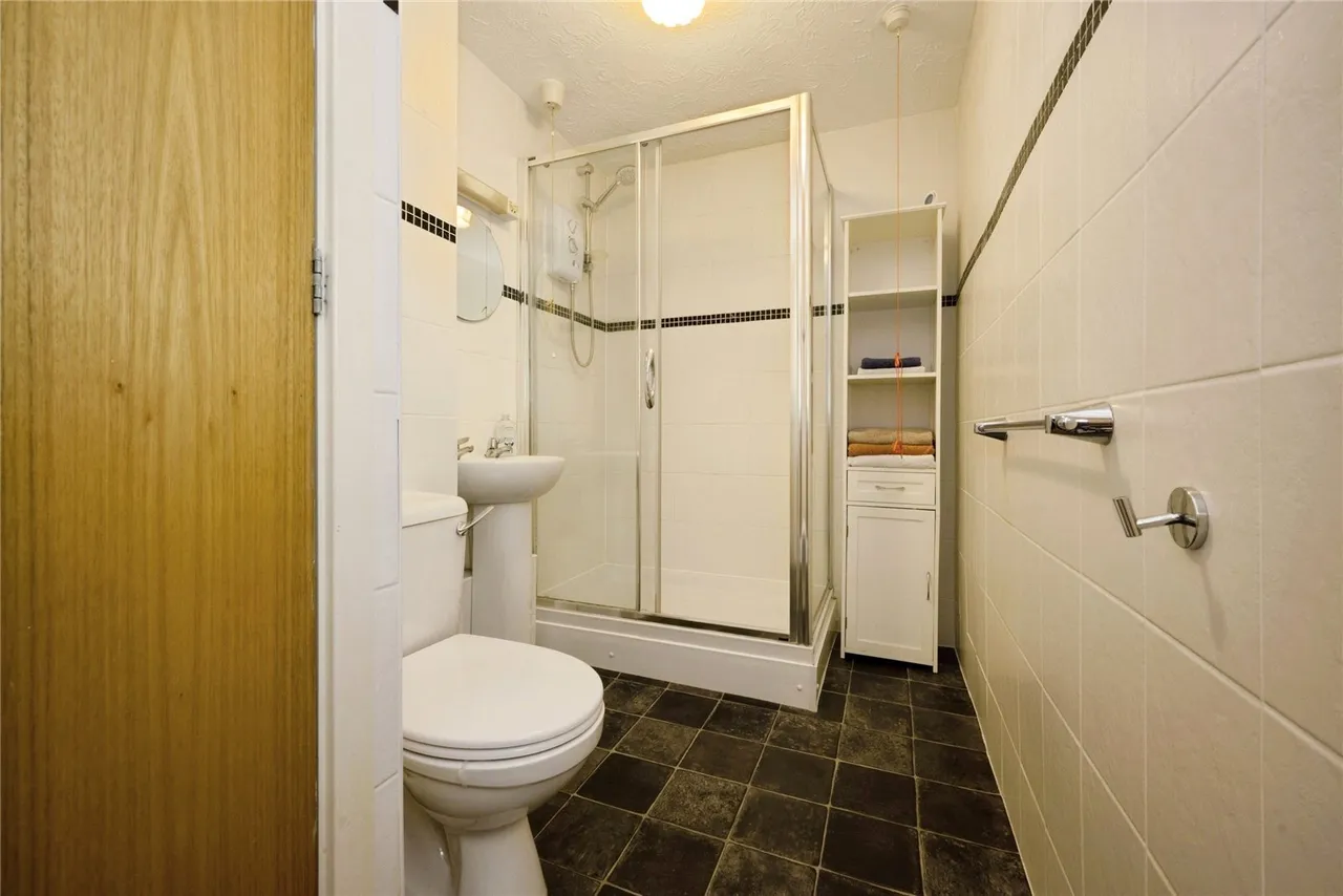 Rosebery Court, Water Lane, Leighton Buzzard, Bedfordshire, LU7, photo 11