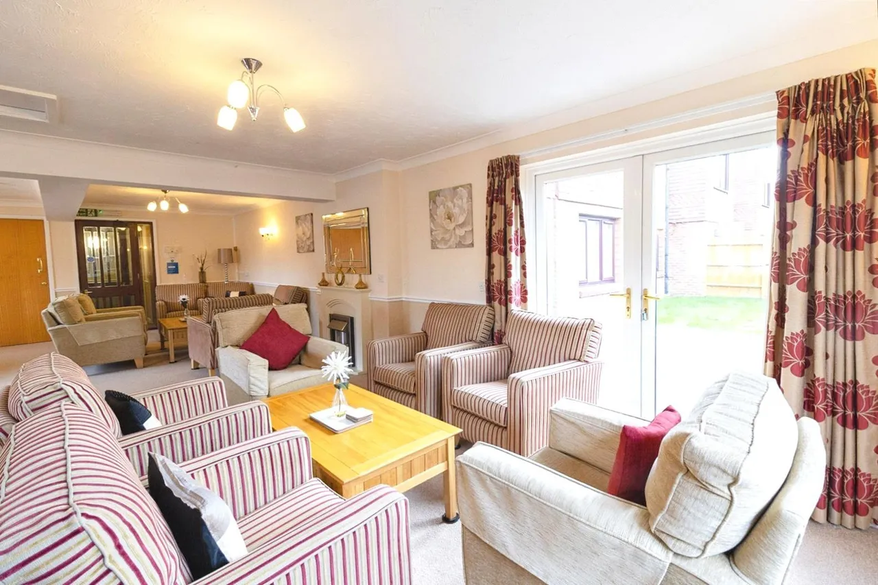 Rosebery Court, Water Lane, Leighton Buzzard, Bedfordshire, LU7, photo 15