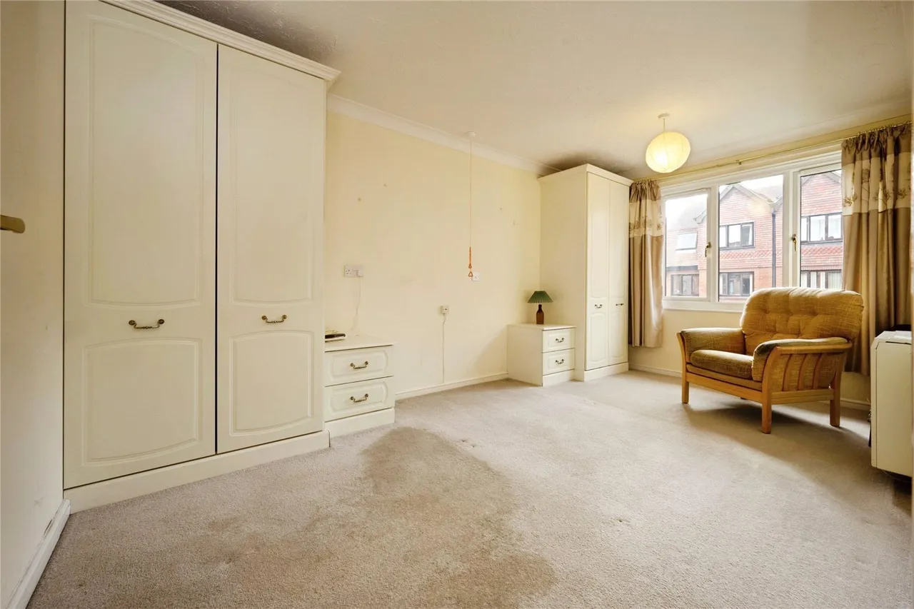 Rosebery Court, Water Lane, Leighton Buzzard, Bedfordshire, LU7, photo 8