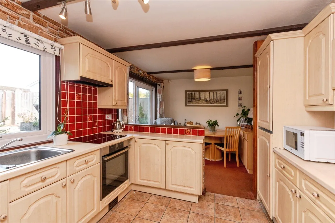 Dover Close, Basingstoke, RG23, photo 2