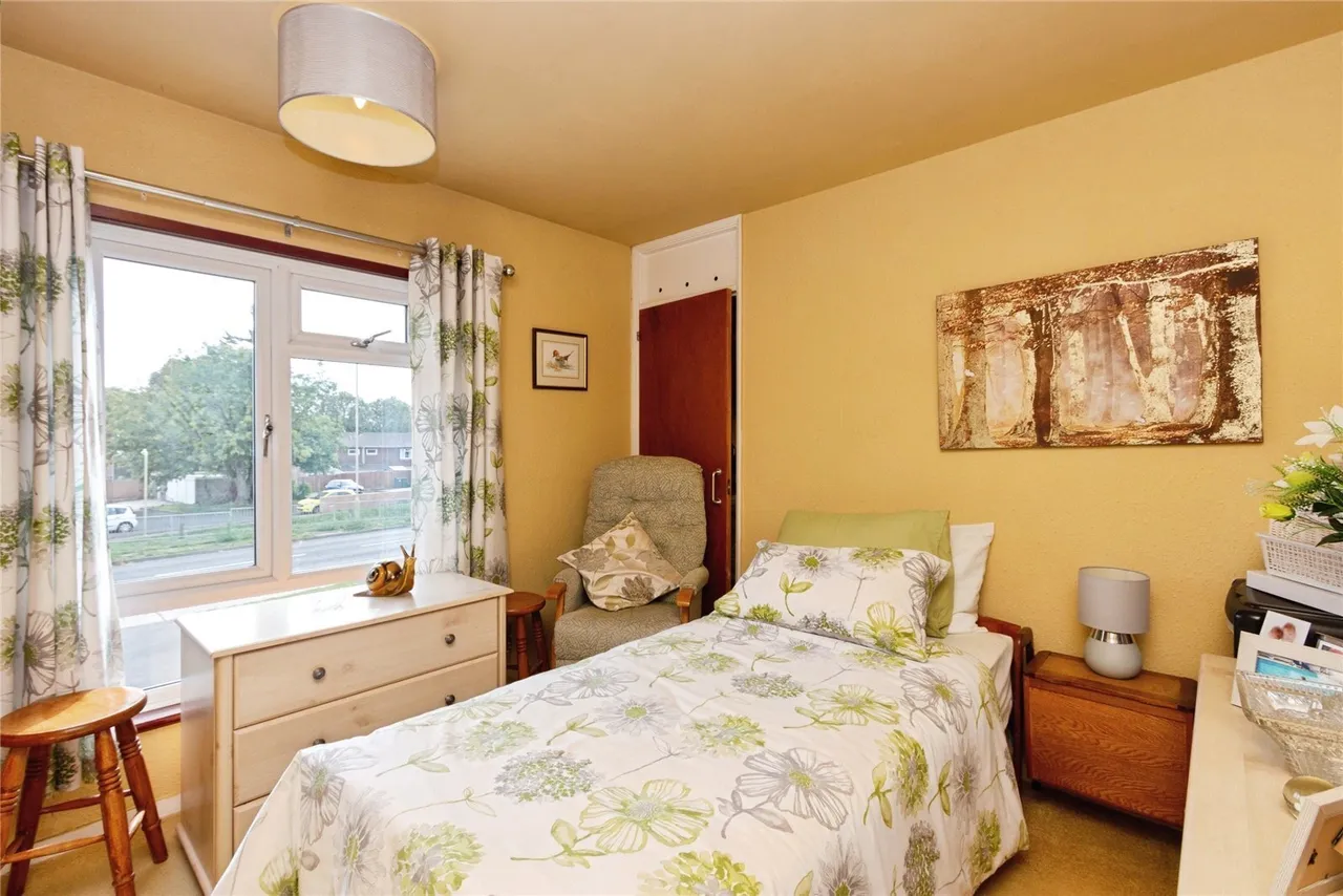 Dover Close, Basingstoke, RG23, photo 8