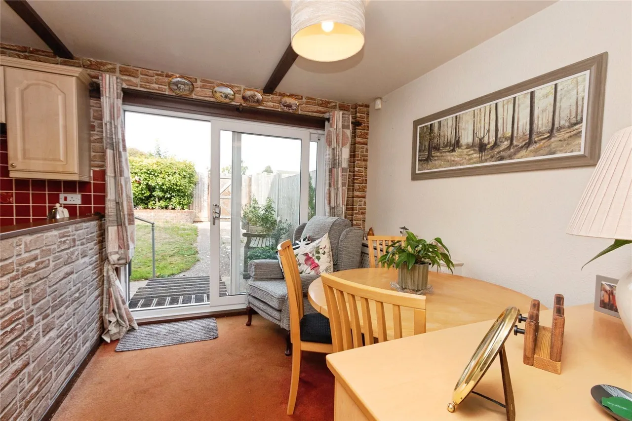 Dover Close, Basingstoke, RG23, photo 13