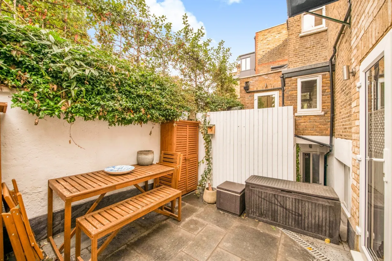 Eglantine Road, London, SW18, photo 6