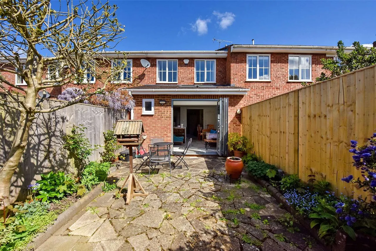 High Road, Cookham, SL6, photo 10