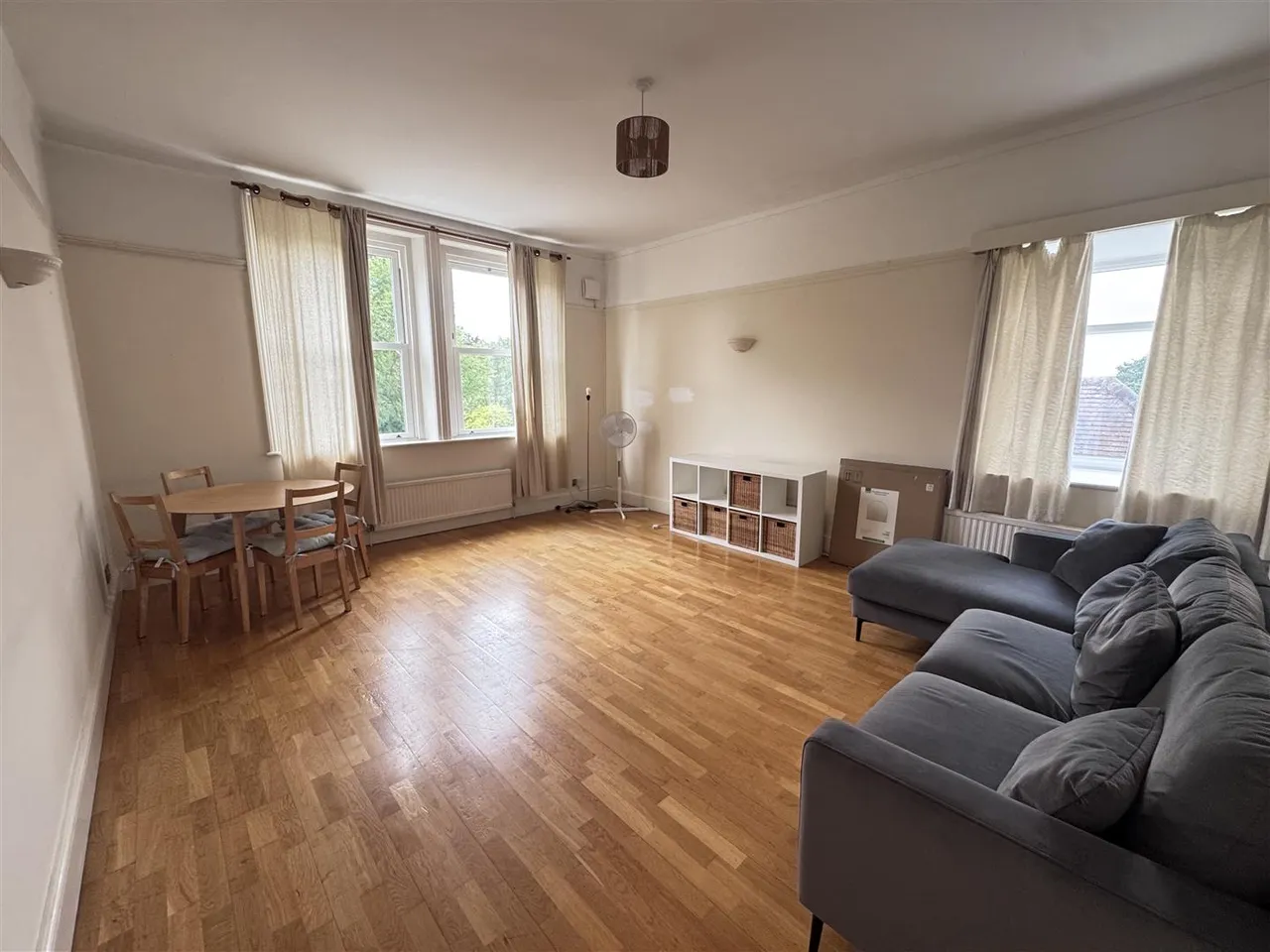 Oakleigh Park South, Whetstone, N20 9JU, photo 2