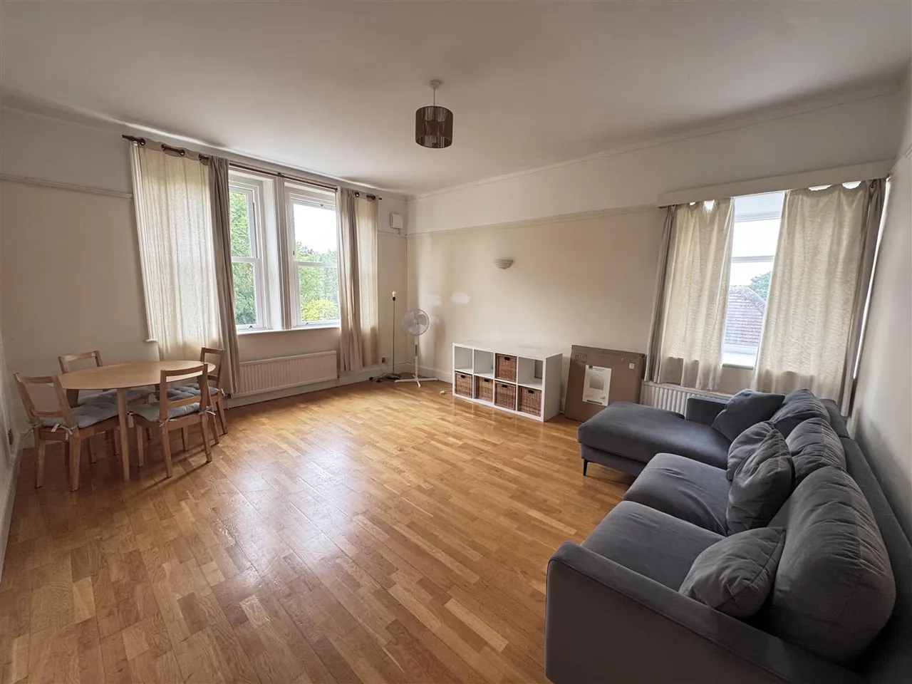 Oakleigh Park South, Whetstone, N20 9JU, photo 3
