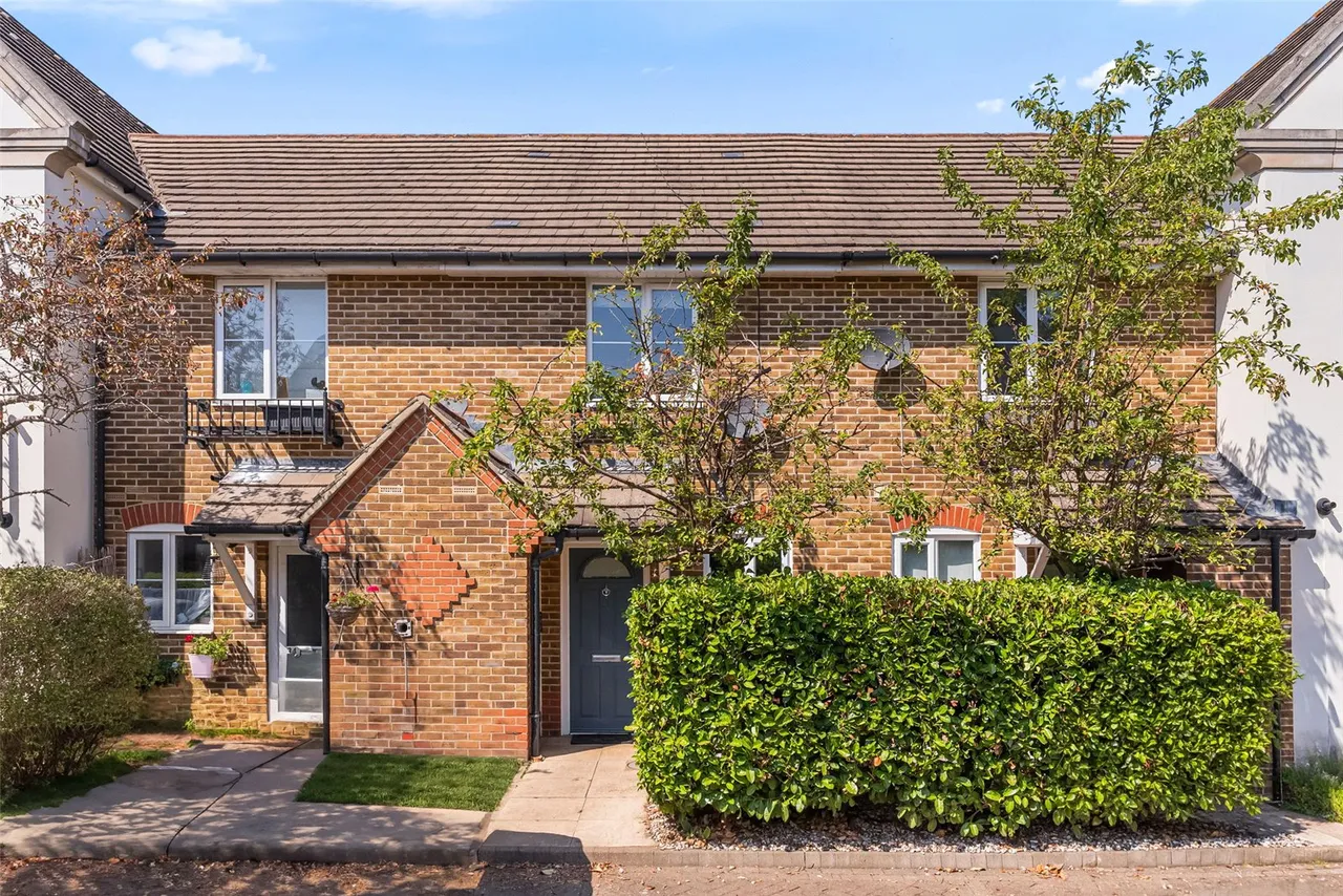 2 bed house for sale — Langridge Mews, Hampton, TW12 3NZ
