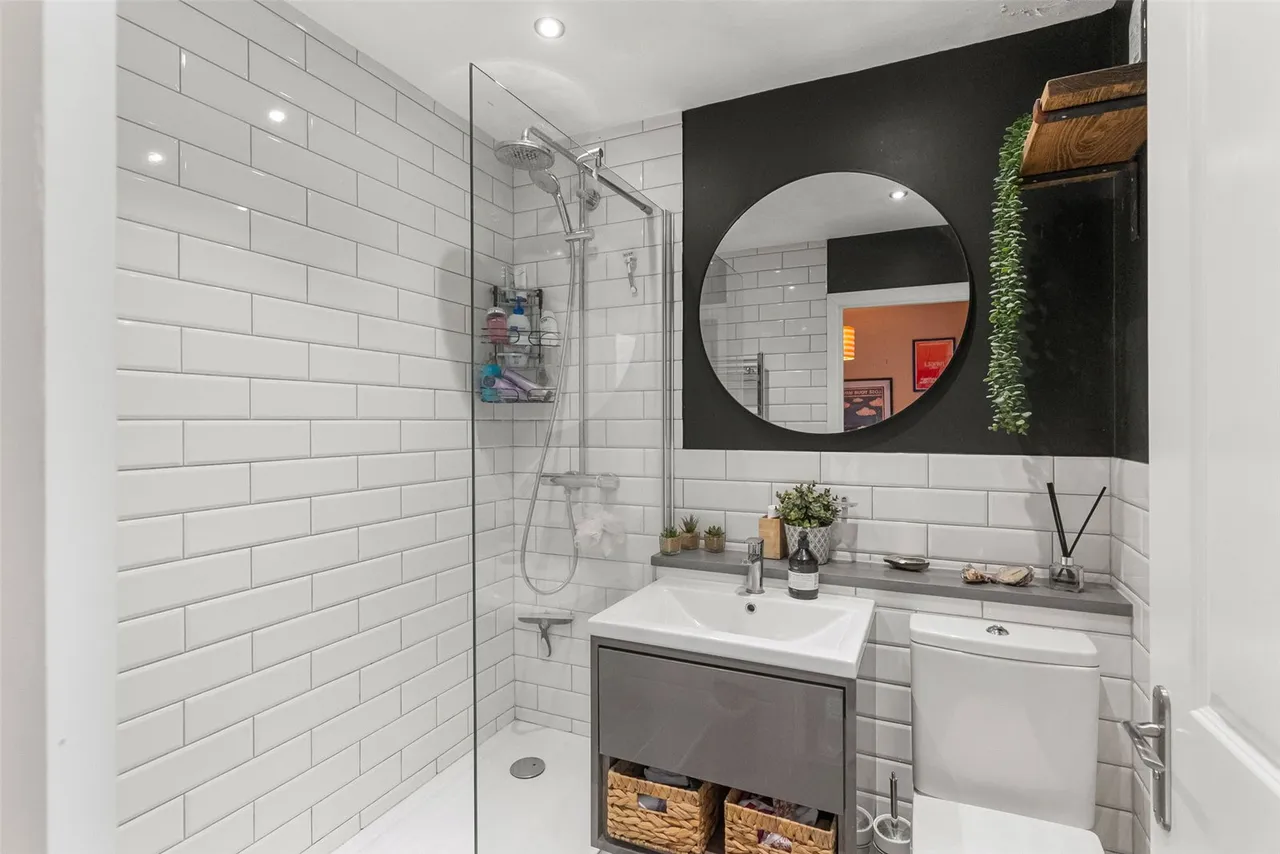 Langridge Mews, Hampton, TW12 3NZ, photo 6