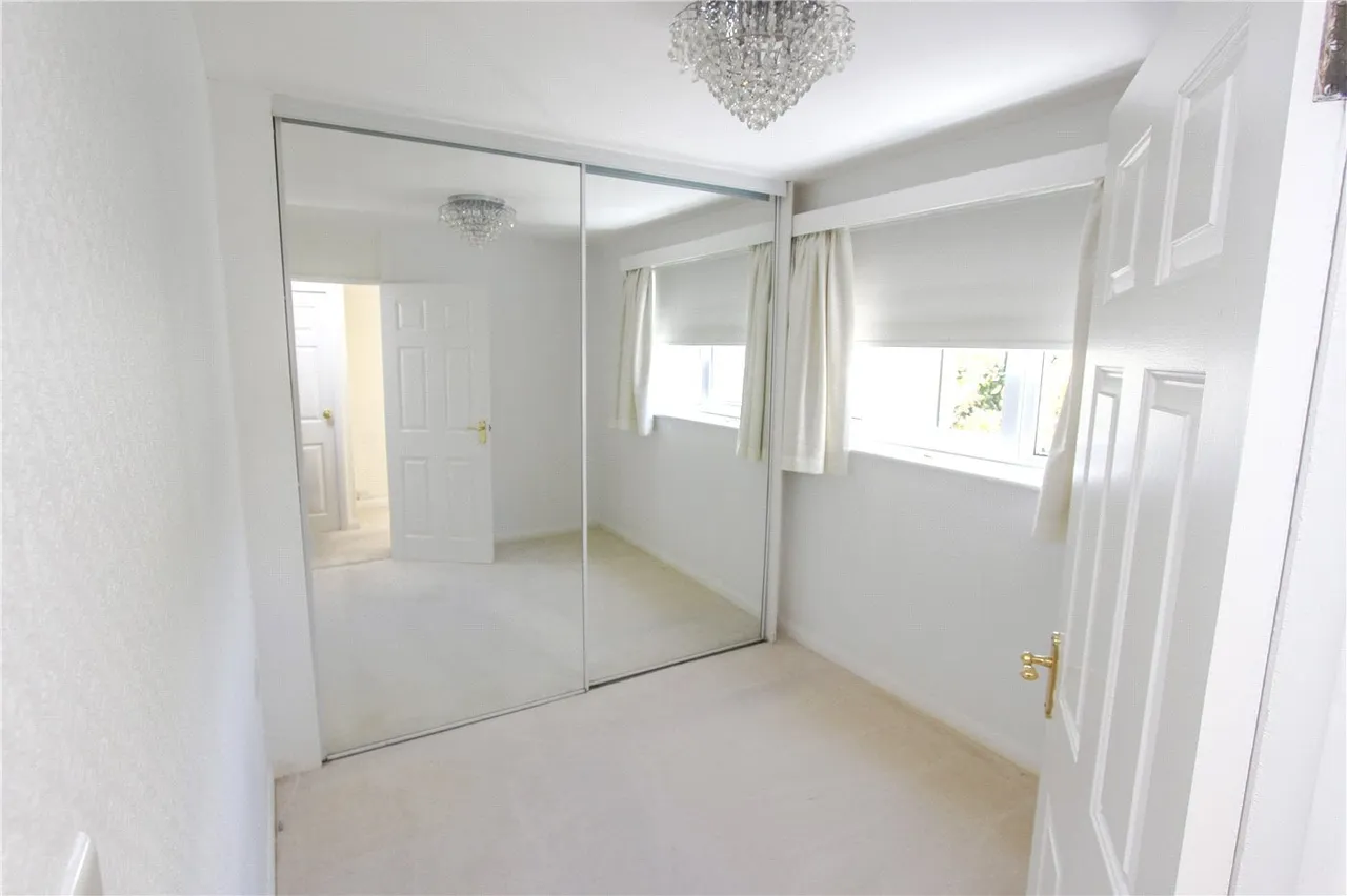 Undercliff Gardens, Leigh-on-Sea, Essex, SS9, photo 6