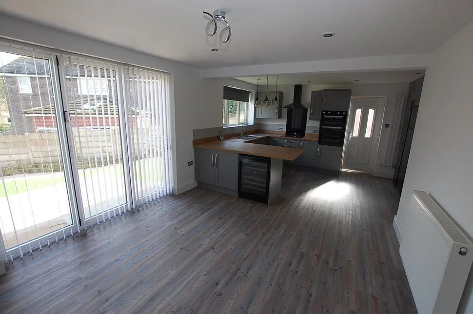 Pinewood Close, Dukinfield, SK16, photo 13