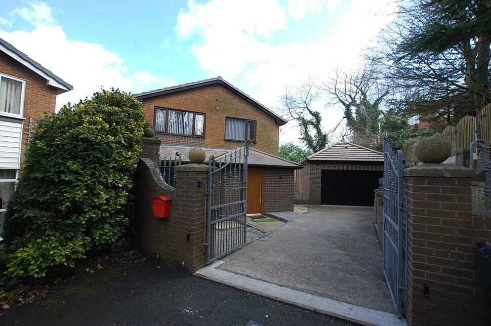 Pinewood Close, Dukinfield, SK16, photo 26