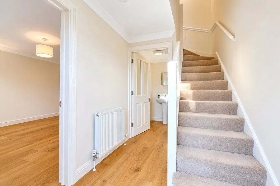 with 2 bedrooms in Linton, Cambridge, CB21, photo 2