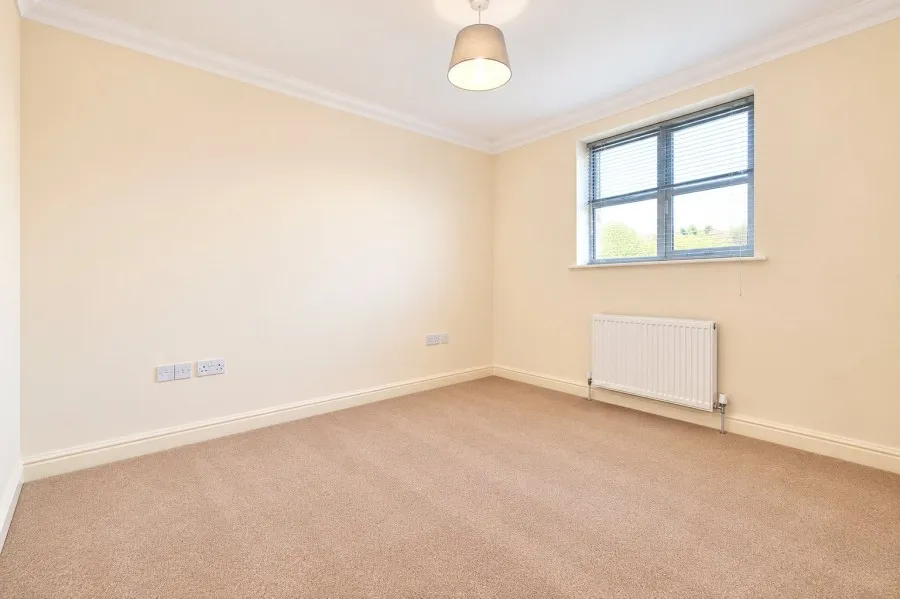 with 2 bedrooms in Linton, Cambridge, CB21, photo 10
