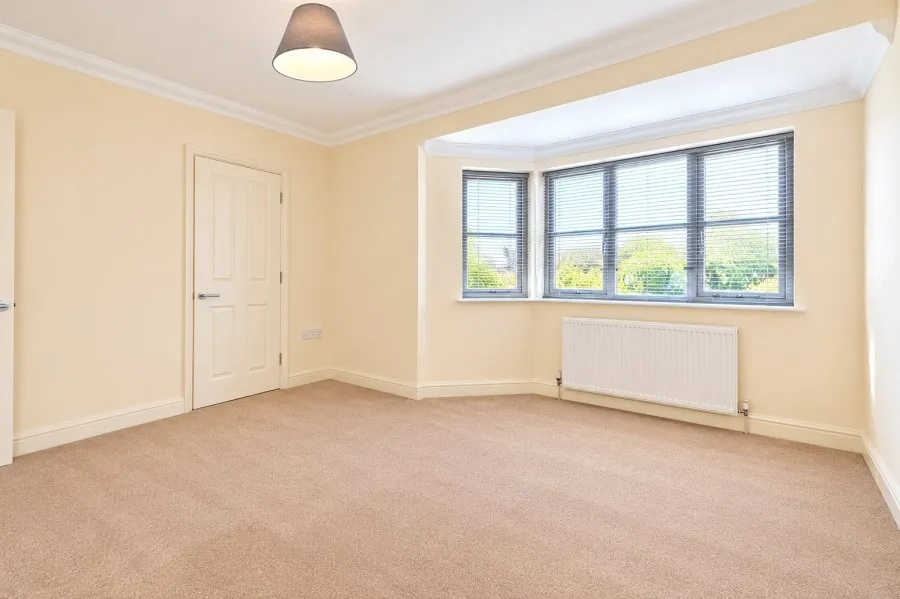 with 2 bedrooms in Linton, Cambridge, CB21, photo 9